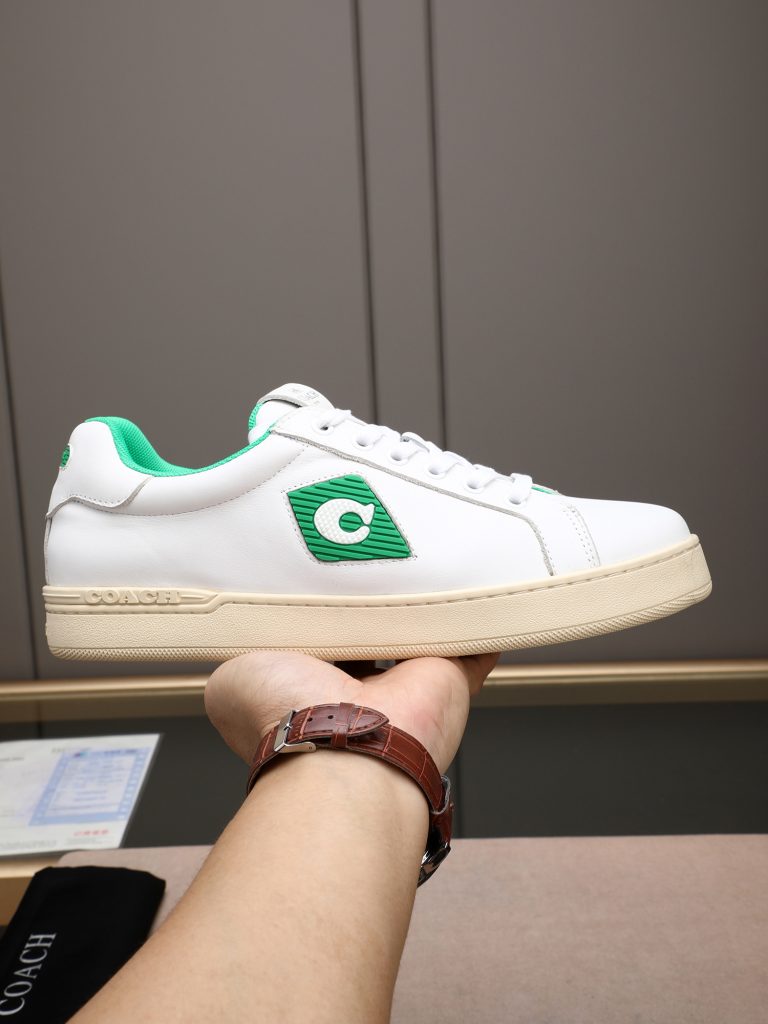COACH メンズ スニーカー ホワイト グリーン 3色入|買い物に使いやすいシューズを写真で確認