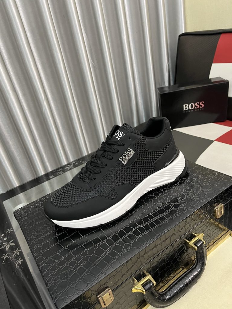 HUGO BOSS メンズ スニーカー 黒 白 メッシュ ファッション シューズ｜買い物の日に写真で選び方を確認