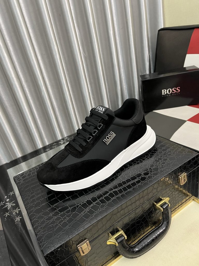 HUGO BOSS メンズスニーカー 黒 白ソール ファッション スタイリッシュ 1点物｜買い物に使いやすいシューズを写真で確認