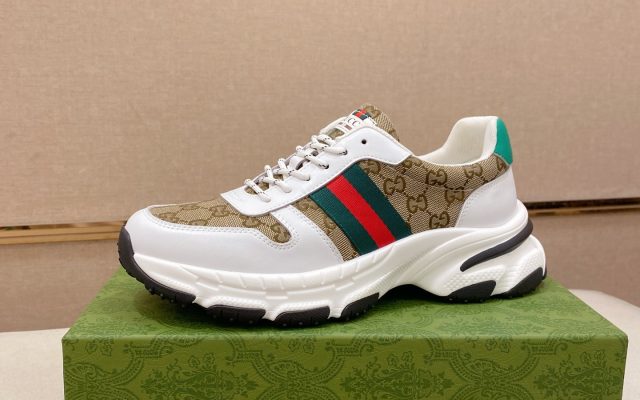 Gucciのスニーカーを予算内で探す前に見るベージュのポイント