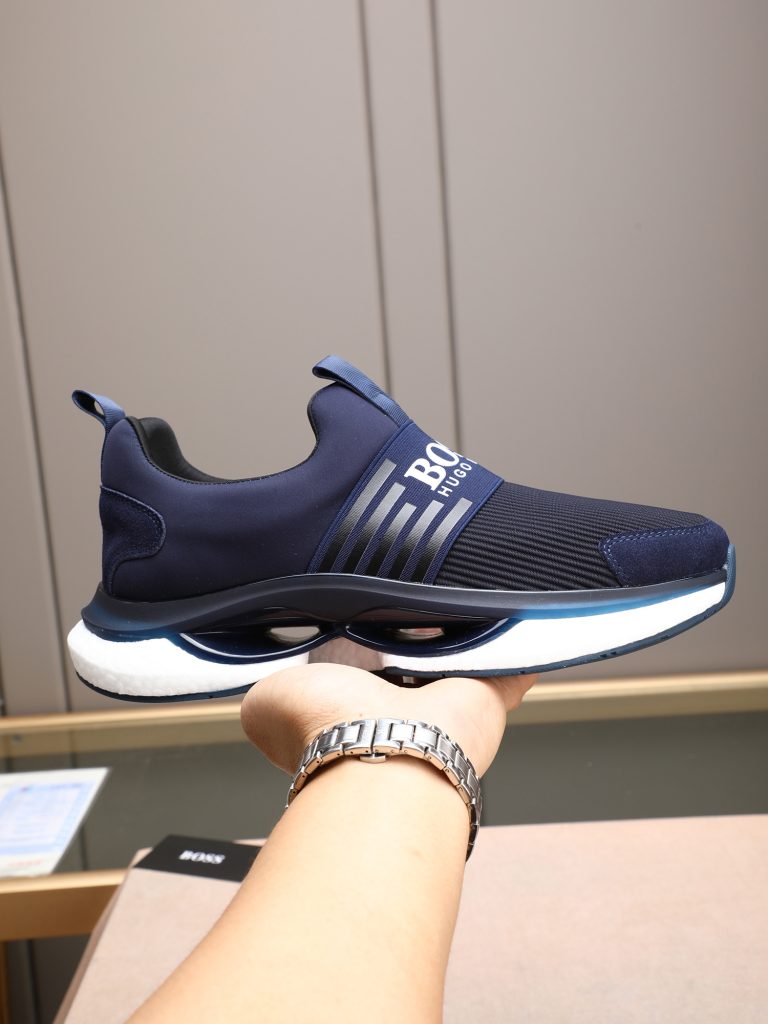 メンズの節約買いに向くスニーカーか写真でチェック