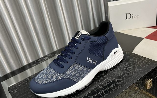 物価高でも選びやすいスニーカー：Diorを自然に取り入れる