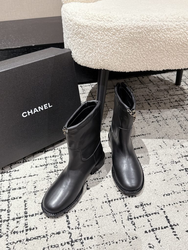CHANEL ブーツ レディース 黒 チェーン フラット 脚首丈 靴 1足 37サイズ - 画像 3