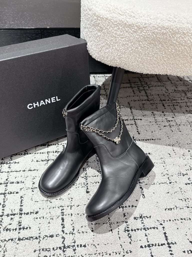 CHANEL ブーツ レディース 黒 チェーン フラット 脚首丈 靴 1足 37サイズ - 画像 4