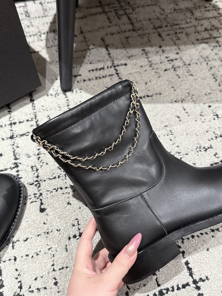 CHANEL ブーツ レディース 黒 チェーン フラット 脚首丈 靴 1足 37サイズ - 画像 8