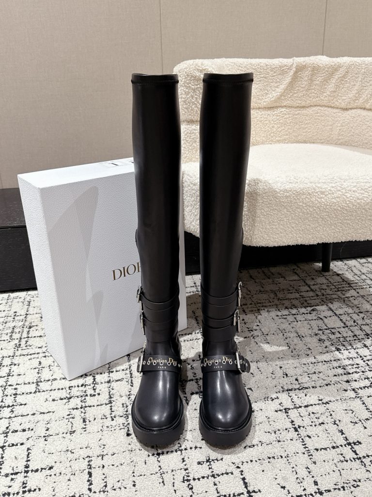 Dior ブーツ レディース 黒 レザーブーツ ラバーストラップ ファスナー付き 1足 36…｜雨の日に使いやすいシューズを写真で確認