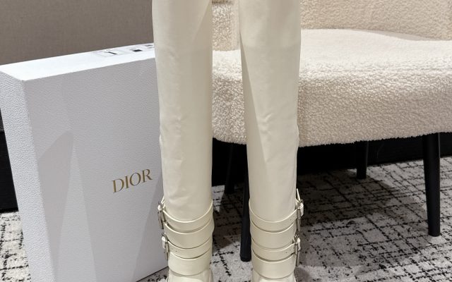 物価高でも選びやすい靴：Diorを自然に取り入れる