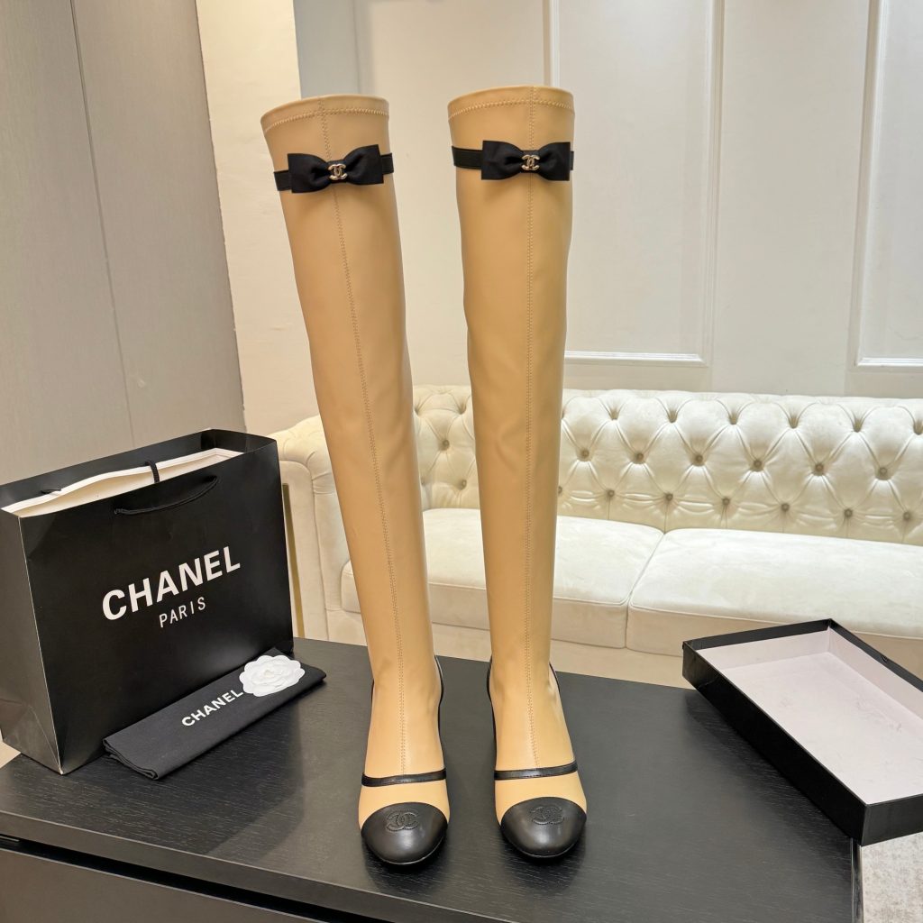 CHANEL レディース ブーツ シャネル ブイエフ クラシック ブーツ ブラウン ブラック…｜週末に使いやすいシューズを写真で確認