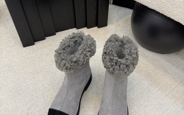 CHANELの靴を予算内で探す前に見るブラックのポイント