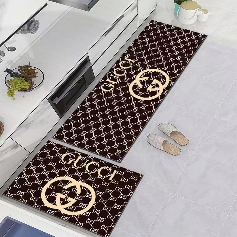 部屋づくりで使いやすいGucciのライフスタイル小物を写真で確認
