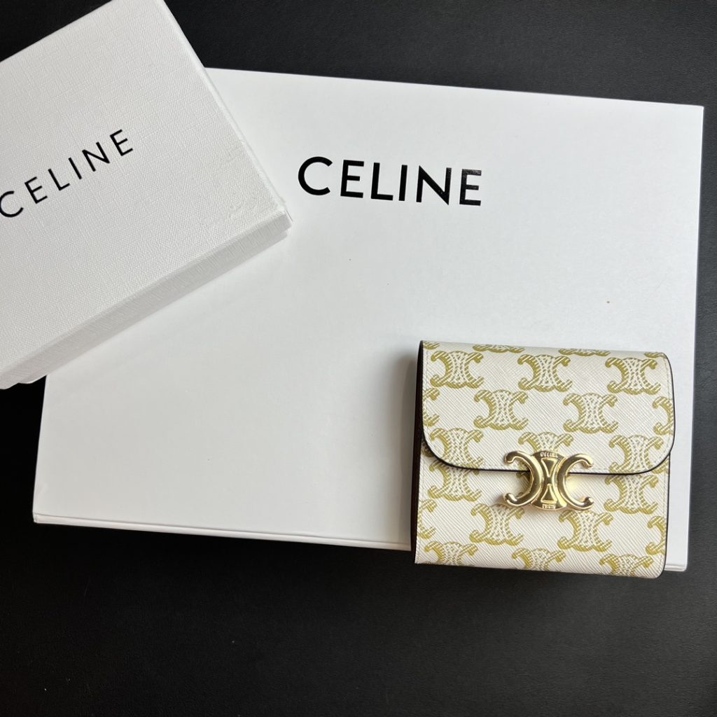 食事会目線で見るCELINEのバッグの印象