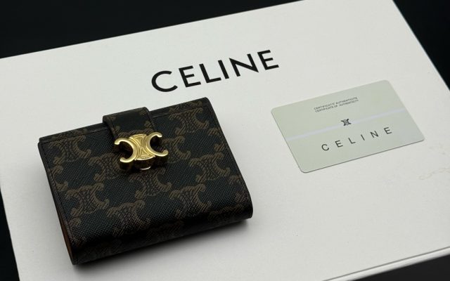 ユニセックスの節約買いに向く財布か写真でチェック
