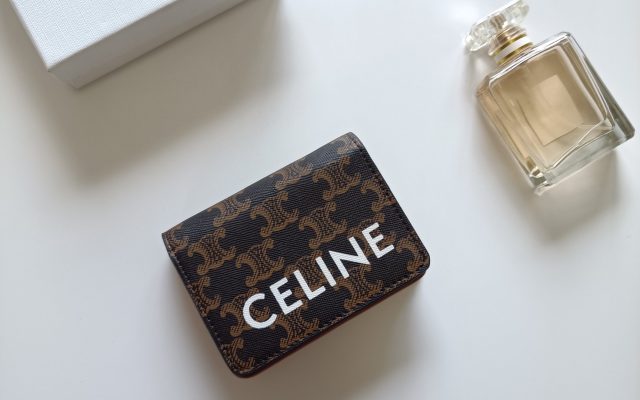 毎日で使いやすいCELINEの財布・小物を写真で確認