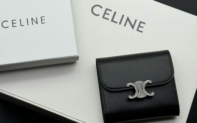 CELINEの財布・小物を予算内で探す前に見るブラックのポイント