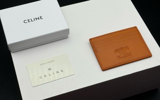 CELINEの財布・小物を毎日に使うなら確認したいこと
