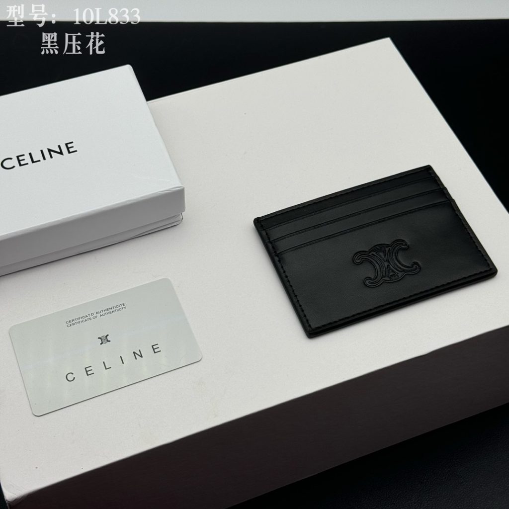 ユニセックスの節約買いに向くカードケースか写真でチェック