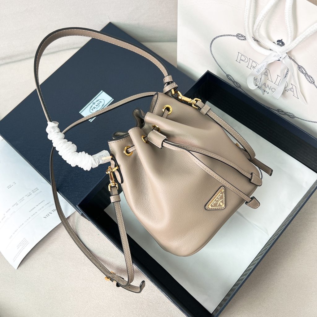 Pradaのバッグを毎日に使うなら確認したいこと