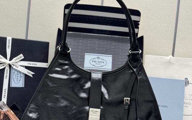 Pradaのバッグを毎日に使うなら確認したいこと