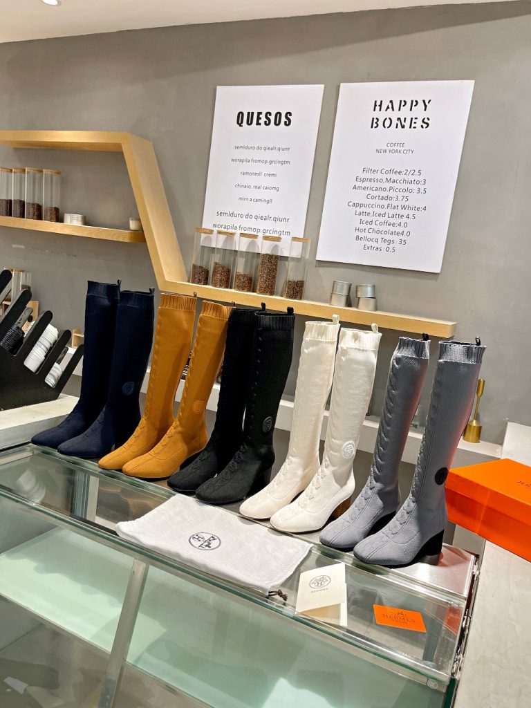 シンプルで上品 エルメス定番 ブーツ boots フォンテーヌ 60 5色 HERMES ロ…｜カフェに使いやすいファッションアイテムを写…