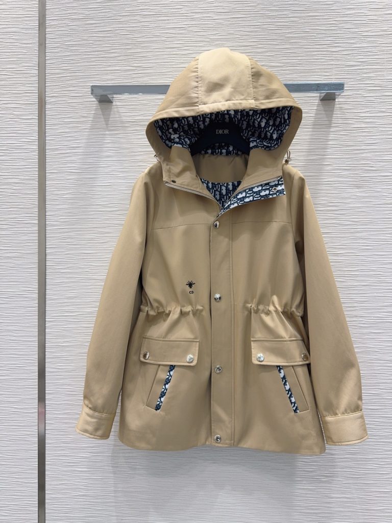 休日用に検討したい服装：写真と商品リンク付き