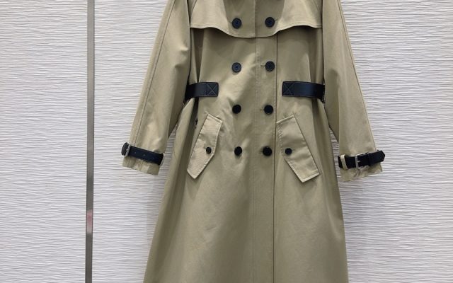 街歩き目線で見るDiorの靴の印象