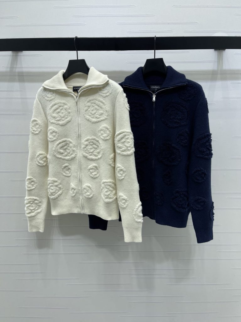 CHANEL ファスナーフード付きニットカーディガン 30%カシミア ファッションアイテム|カフェに行く日に選ぶ前の確認ポイント