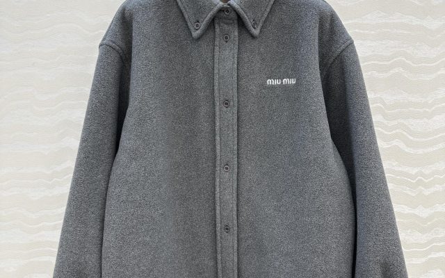 服装選びで迷ったら：シャツの価格と使い道