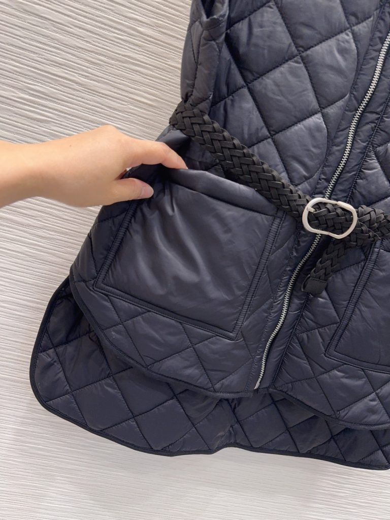 Brunello Cucinelli 2025FW ダウンベスト 100%綿 ブラック - 画像 5