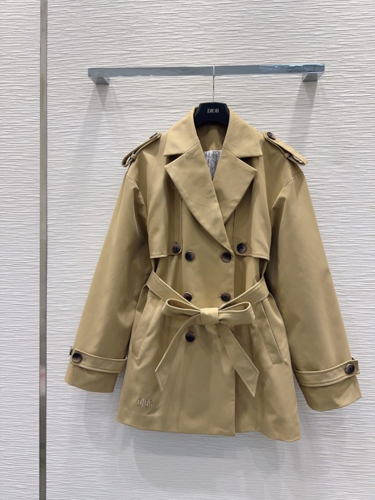 Diorのその他を予算内で探す前に見る写真のポイント