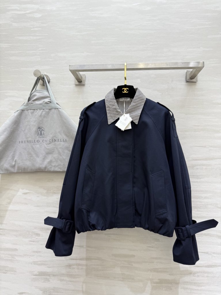 BRUNELLO CUCINELLI 440 フェイク2トーン ロングコート ストライプ襟…｜仕事帰りに使いやすいファッションアイテムを写…