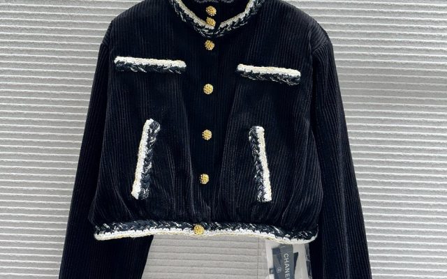 CHANELのその他は価格・収納・合わせ方でどう見るか