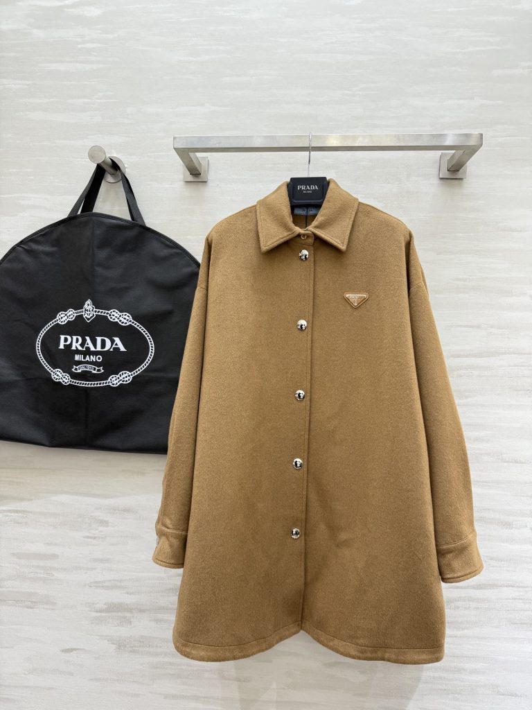 PRADA ニットジャケット 500 ワンガード ブラウン ファッション|仕事帰りに毎日に合わせるポイント