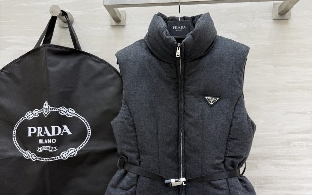 Pradaのその他を予算内で探す前に見るブラックのポイント