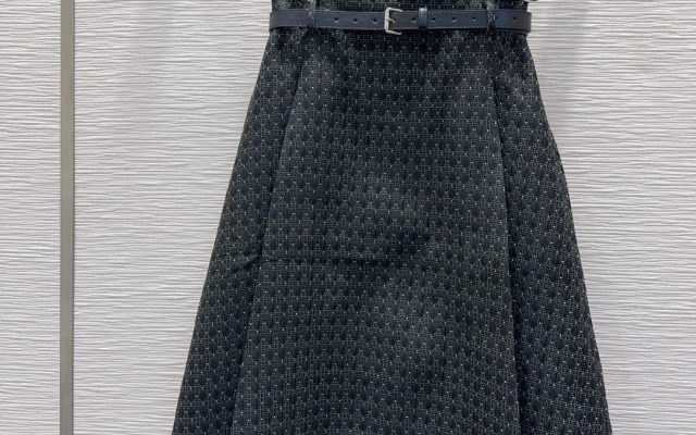 Diorのその他は価格・収納・合わせ方でどう見るか