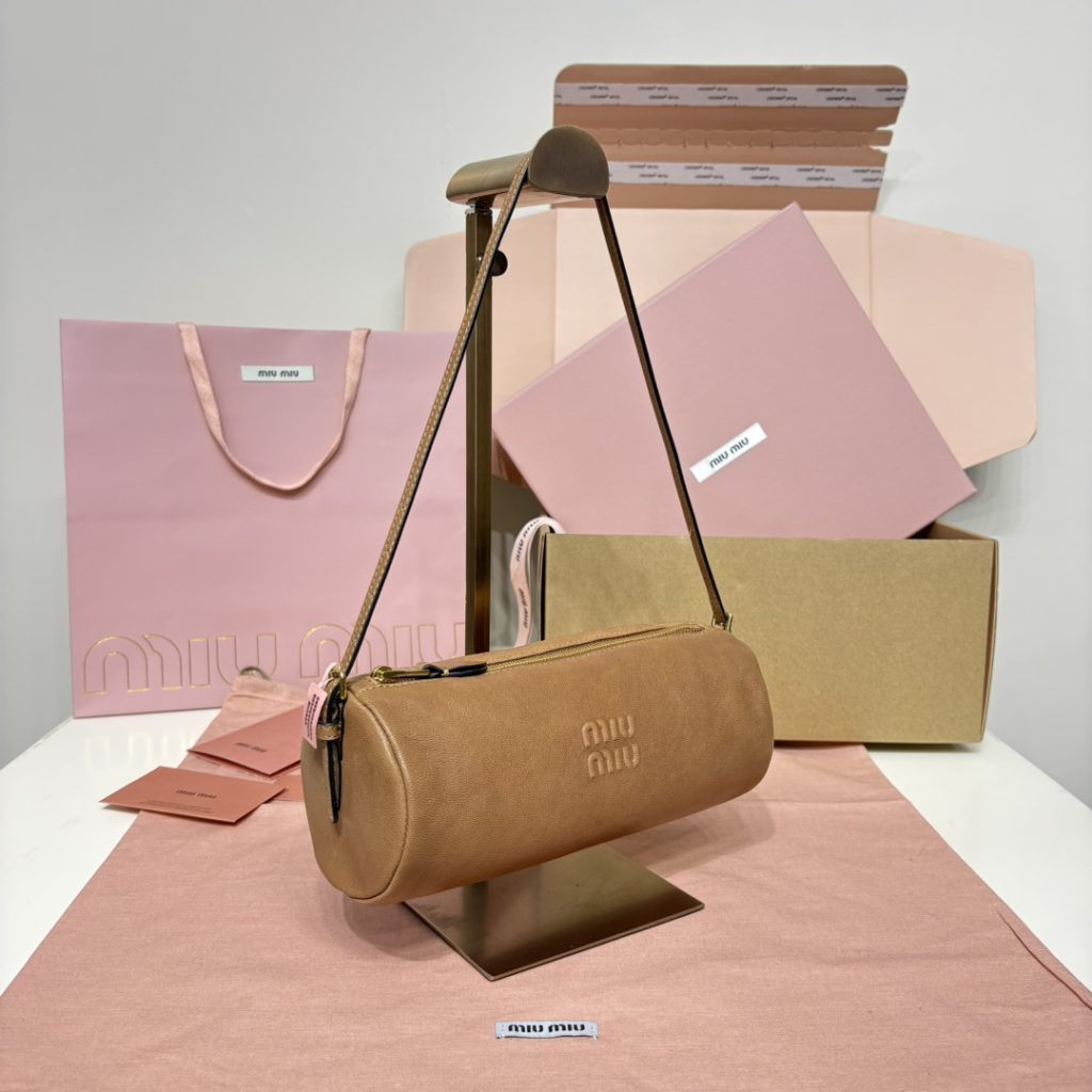 Miu Miu レザー バッグ | ロゴ|ブラウン - 画像 2