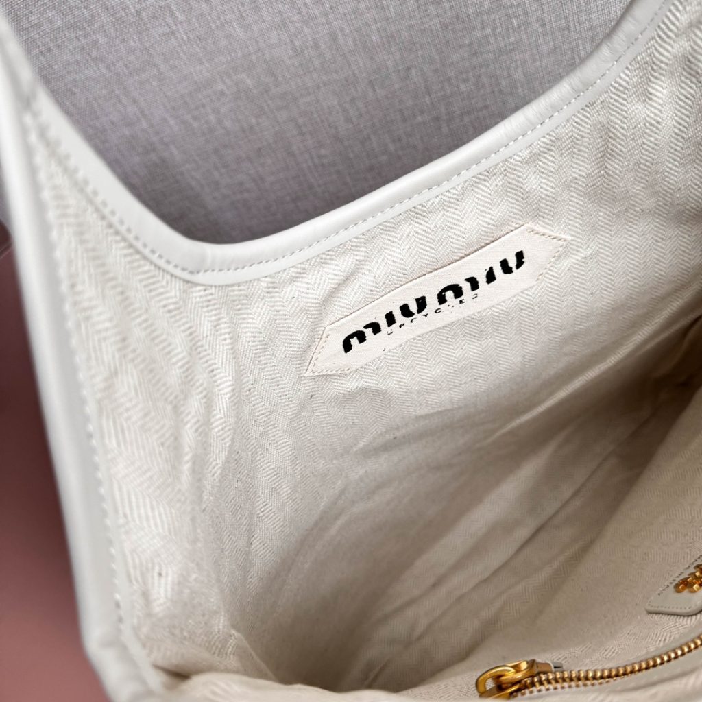 Miu Miu レディーストートバッグ パッチワークデザイン 白色 - 画像 5