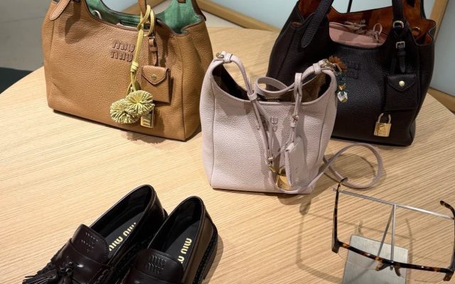 ブランドアイテムのハンドバッグを予算内で探す前に見るベージュのポイント