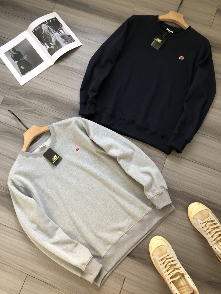 ブラック系シャツを服に合わせるなら見るべき3点