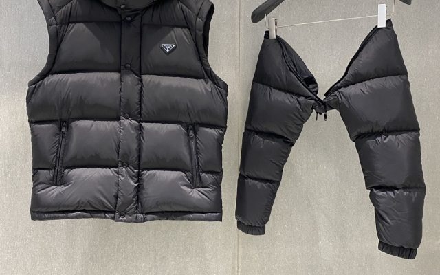 ブランドアイテムの服装を予算内で探す前に見るレザーのポイント