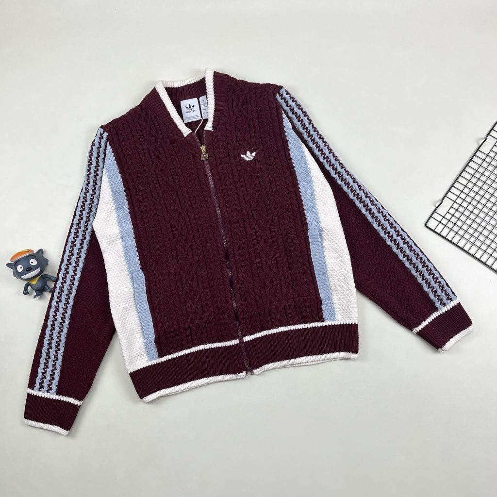 休日用に検討したい服装：写真と商品リンク付き