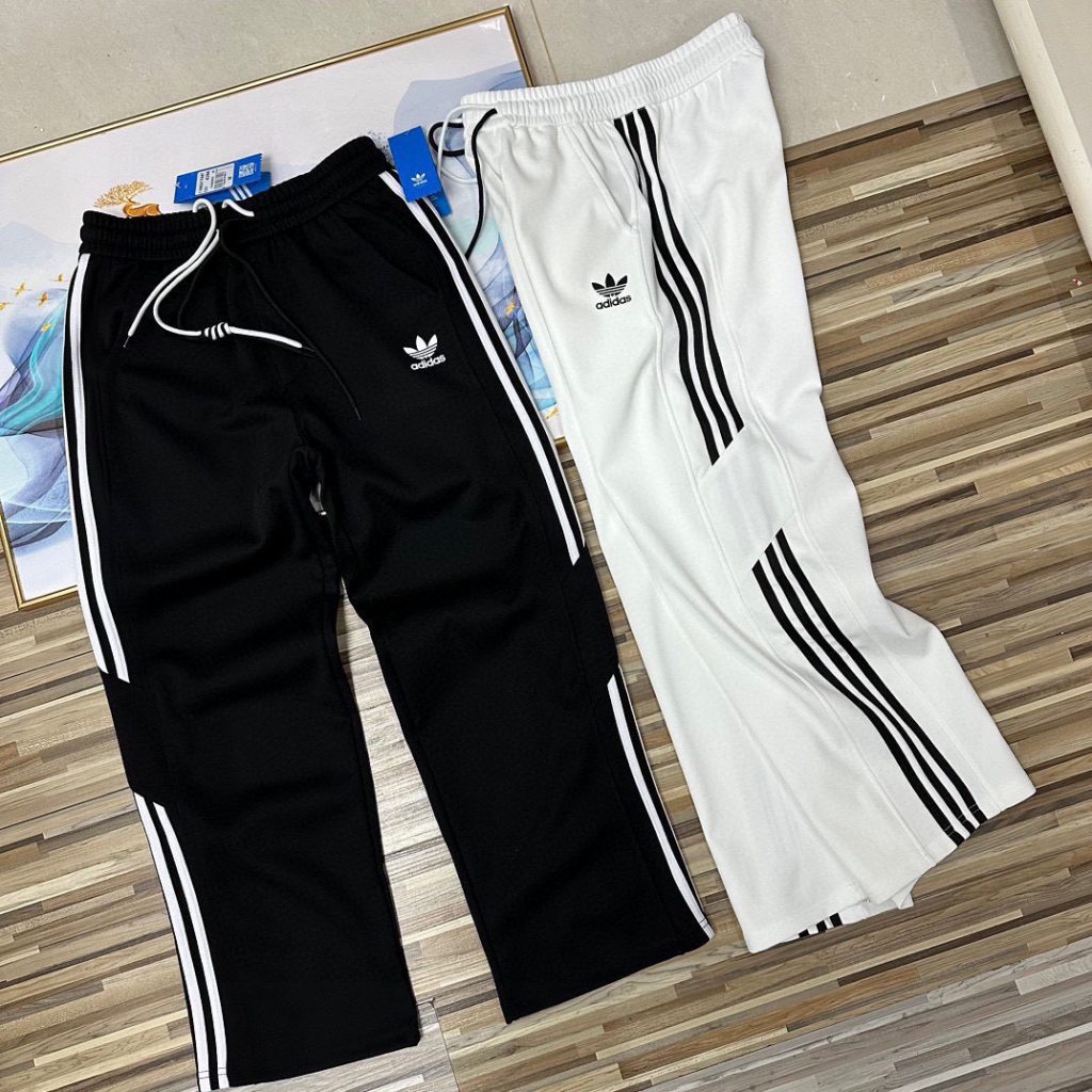 友人と会う日に使いやすいadidasのブランド小物を探す