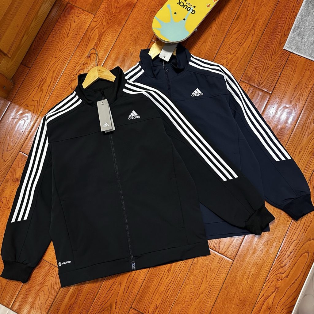 ブランドアイテムのジャケットは価格・収納・合わせ方でどう見るか