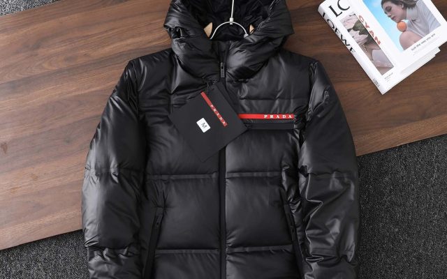 ブラック系ジャケットを服に合わせるなら見るべき3点