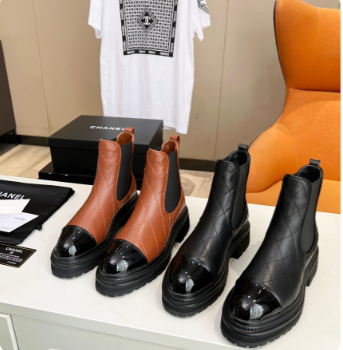 シャネル CHANEL ブーツ 靴 レディース レディース靴 boots 女性 オシャレ シ…｜旅行に使いやすいシューズを写真で確認