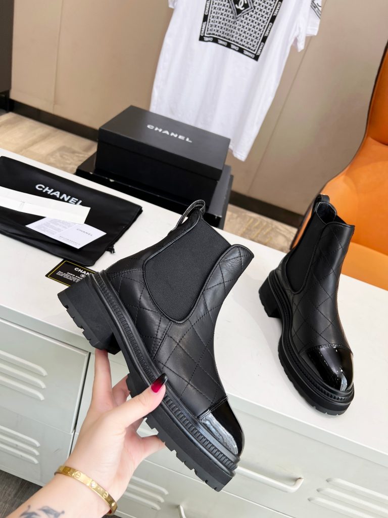 シャネル　CHANEL　ブーツ　人気靴　レディース　レディース靴　boots　女性　オシャレ　ショットブーツ - 画像 6