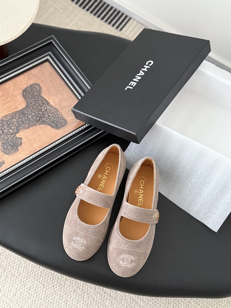 CHANEL シャネル マリー ジャック ロエベ レディース メンズ ライフスタイル小物｜部屋で使うなら使いやすさを写真で整理