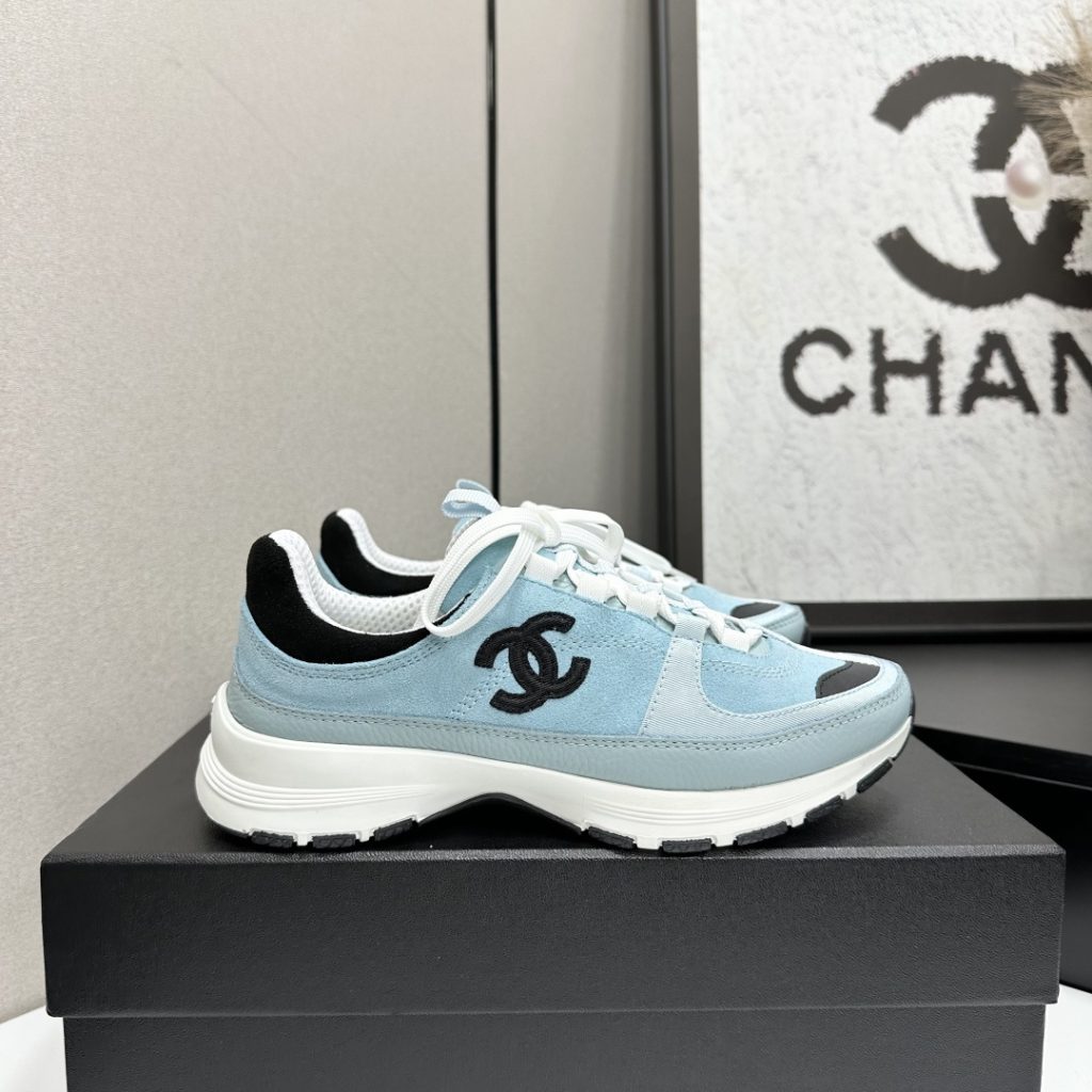 CHANELのスニーカーは価格・収納・合わせ方でどう見るか