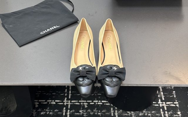 食事会目線で見るCHANELの靴の印象