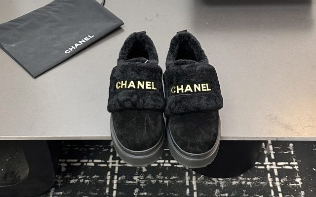 CHANELのスニーカーは価格・収納・合わせ方でどう見るか