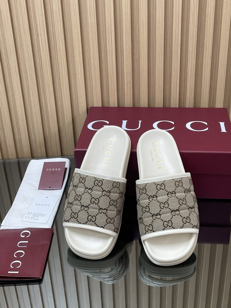 Gucciの靴を予算内で探す前に見るブラックのポイント